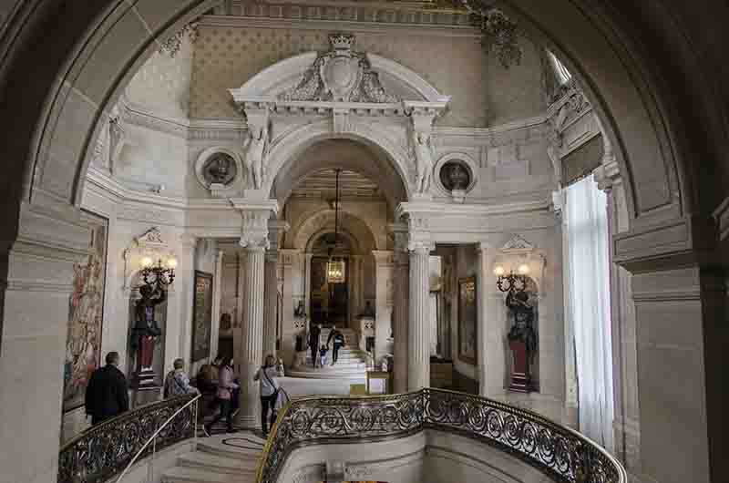 Francia - Chantilly 24 - castillo de Chantilly - Salón de Honor.jpg